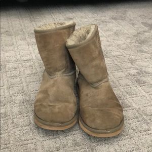 kids Ugg’s Size 3